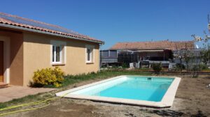 Installation terrassement d'une piscine coque polyester à Auterive 31190 Haute Garonne