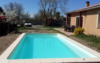 Installation terrassement d'une piscine coque polyester à Auterive 31190 Haute Garonne