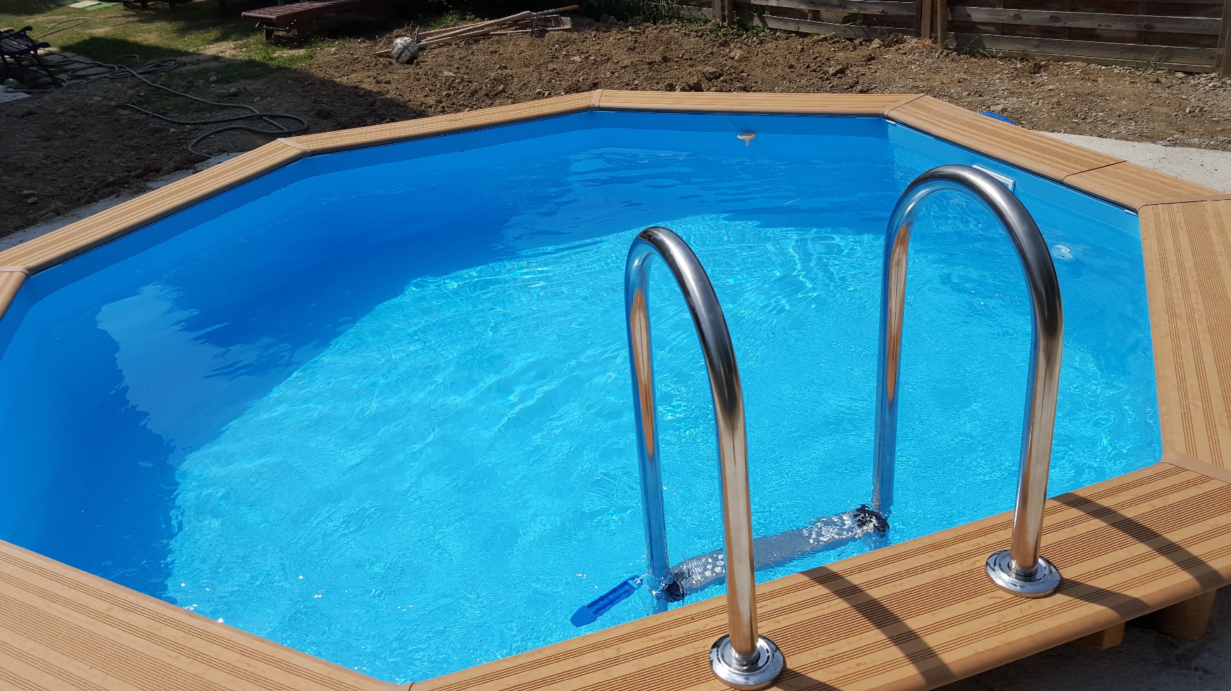 piscine bois semi enterrée Portet sur garonne