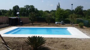 hydrazur piscines 0629592375 75035097700013 10 rue marat 31270 frouzins installation construction piscine coque polyester Toulouse saint gaudens haute Garonne midi Pyrénées ariège gers tarn tarne et garonne 31 32 81 82 09 liner volet couverture automatique bâche à barres traitement automatique électrolyse régulateur de ph pompe spa piscine filtre à sable verre pompe à chaleur margelles dalles piscine moquette de pierre pool house local technique