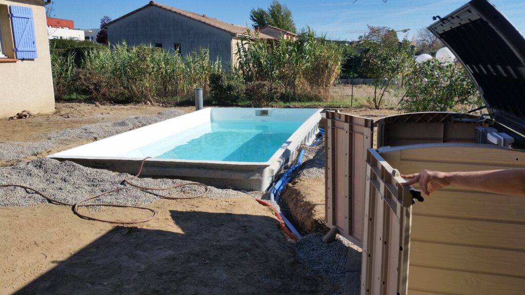 hydrazur piscines 0629592375 75035097700013 10 rue marat 31270 frouzins installation construction piscine coque polyester Toulouse saint gaudens haute Garonne midi Pyrénées ariège gers tarn tarne et garonne 31 32 81 82 09 liner volet couverture automatique bâche à barres traitement automatique électrolyse régulateur de ph pompe spa piscine filtre à sable verre pompe à chaleur margelles dalles piscine moquette de pierre pool house local technique