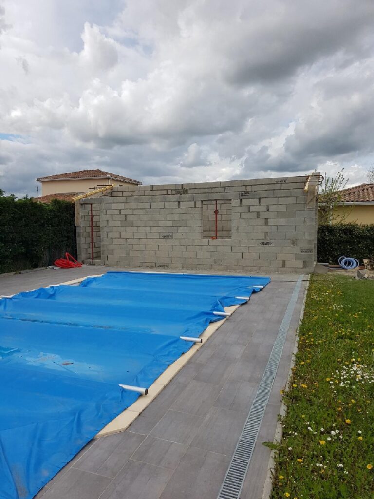 hydrazur piscines 0629592375 841 277 478 10 rue marat 31270 Frouzins installation construction rénovation piscine coque polyester Toulouse saint gaudens haute Garonne midi Pyrénées ariège gers tarn tarne et garonne 31 32 81 82 09 liner volet couverture automatique bâche à barres traitement automatique électrolyseur de sel régulateur de ph pompe spa piscine filtre à sable verre pompe à chaleur margelles dalles piscine moquette de pierre pool house local technique coque polyester chlore brome pompe à chaleur spa piscine liner