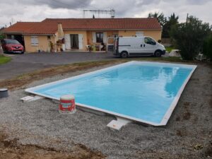 Hydrazur Piscines remblai raccordement hydraulique mise en service filtration piscine coque polyester à Portet sur Garonne 31120 Haute Garonne Toulouse