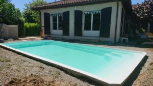 Installation piscine coque polyester Tournefeuille 31170 Haute Garonne 31 Toulouse