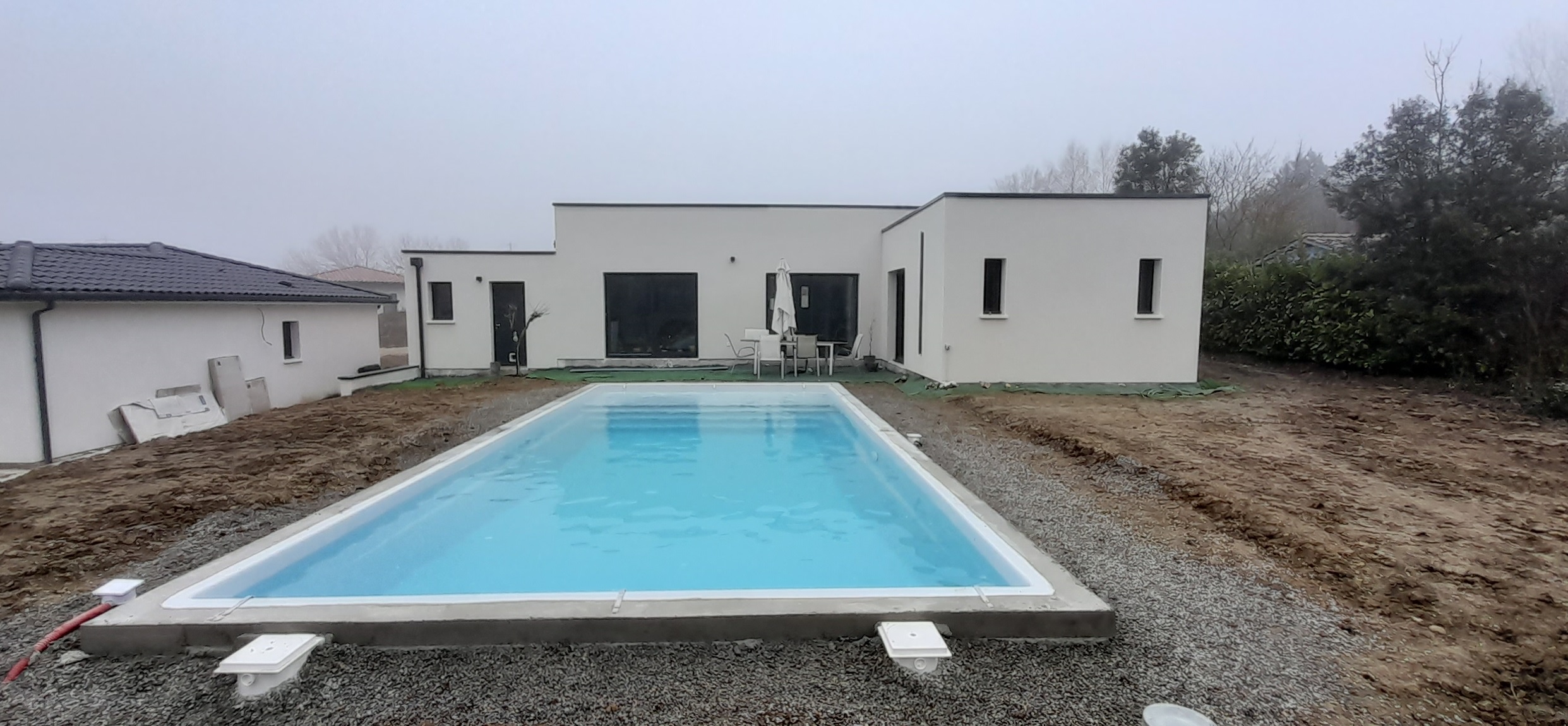 Hydrazur Piscines 0629592375 841 277 478 installation construction rénovation piscine coque polyester Toulouse saint gaudens haute Garonne midi Pyrénées ariège gers tarn tarne et garonne 31 32 81 82 09 liner volet couverture automatique bâche à barres traitement automatique électrolyseur de sel régulateur de ph pompe spa piscine filtre à sable verre pompe à chaleur margelles dalles piscine moquette de pierre pool house local technique coque polyester chlore brome pompe à chaleur spa piscine liner